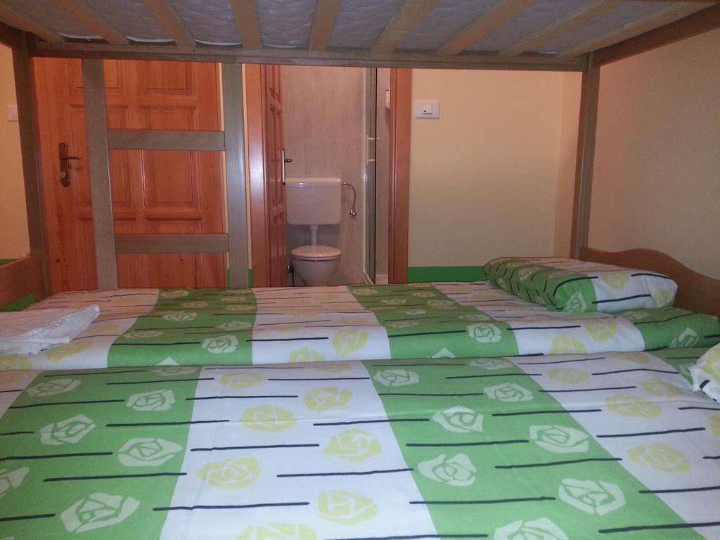 Europa Hostel Порторож Стая снимка